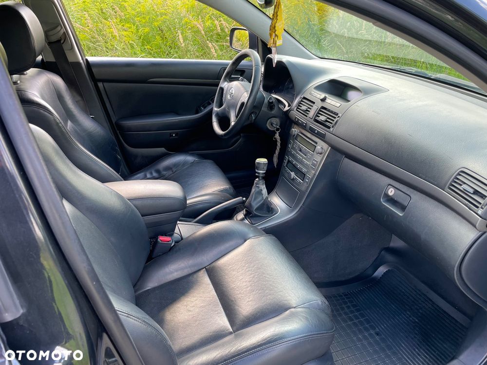 Toyota Avensis 2.2 D-CAT Executive - 7