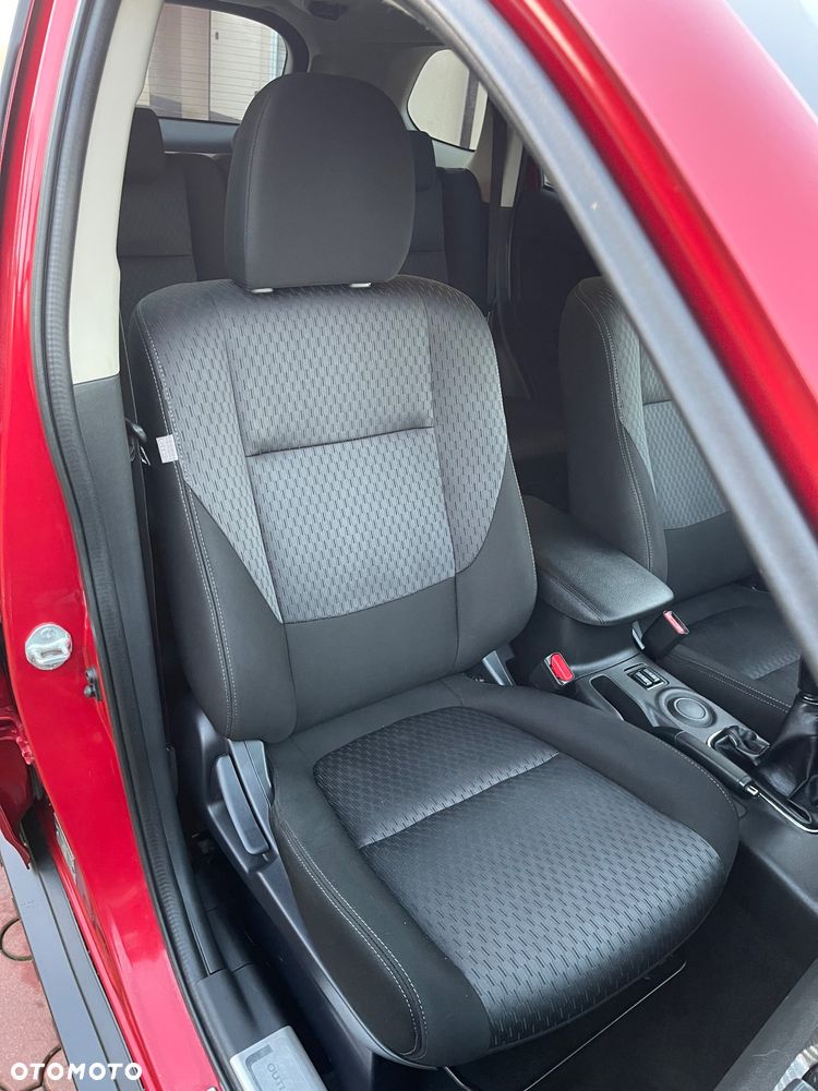 Mitsubishi Outlander 2.0 Intense + 2WD - 13