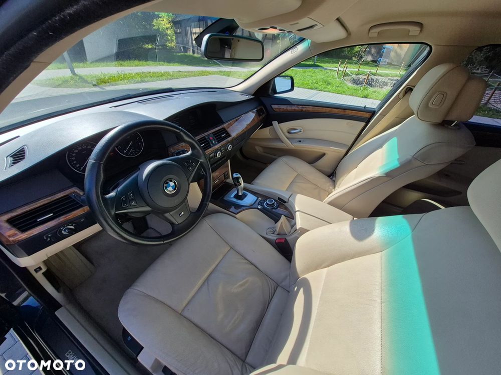BMW Seria 5 520i Edition Exclusive - 22