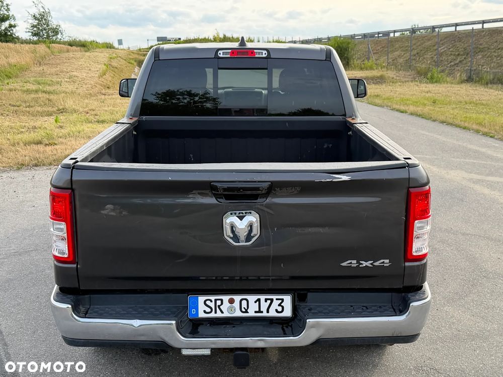 Dodge RAM 5.7 4x4 - 19
