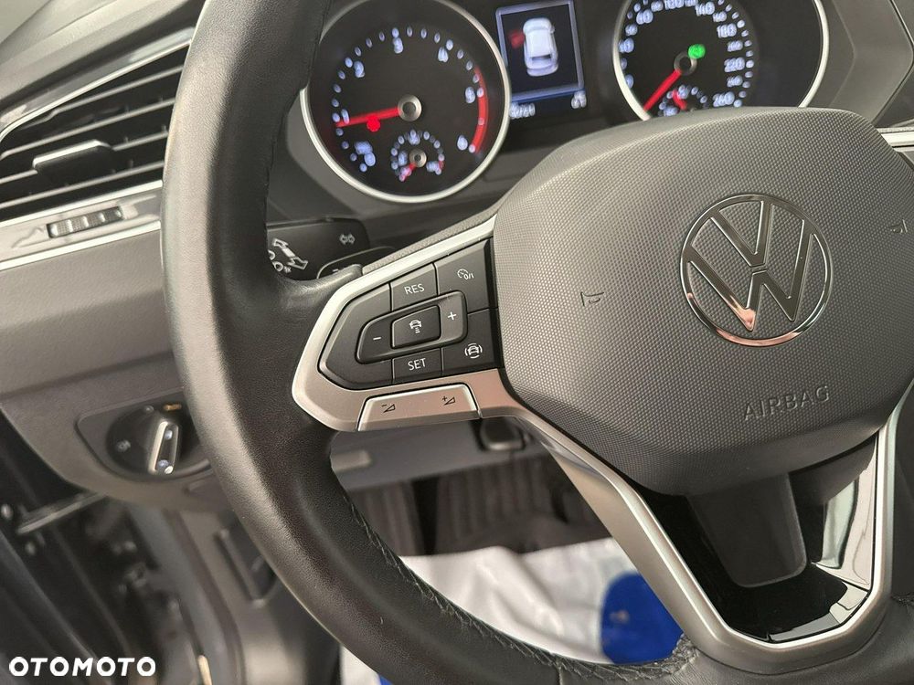 Volkswagen Tiguan - 25