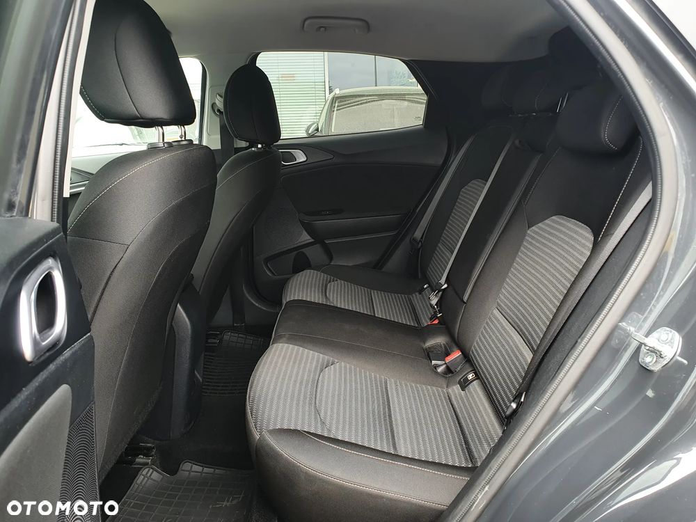 Kia XCeed 1.5 T-GDI M DCT - 26