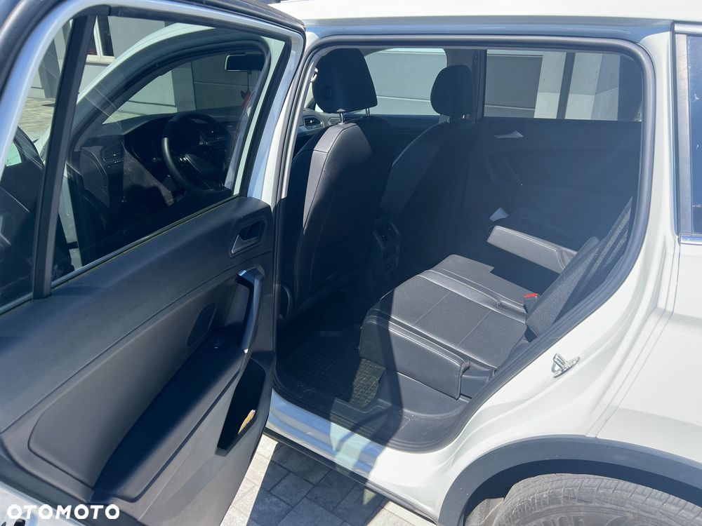 Volkswagen Tiguan - 14