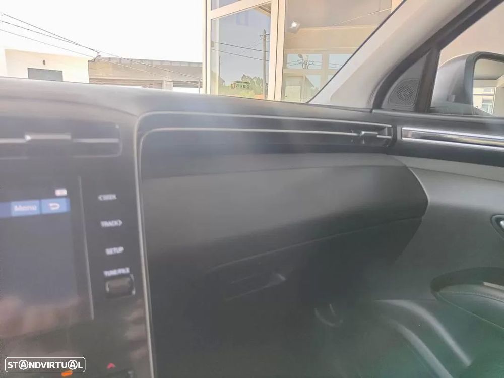 Hyundai Tucson 1.6 CRDi Premium - 32