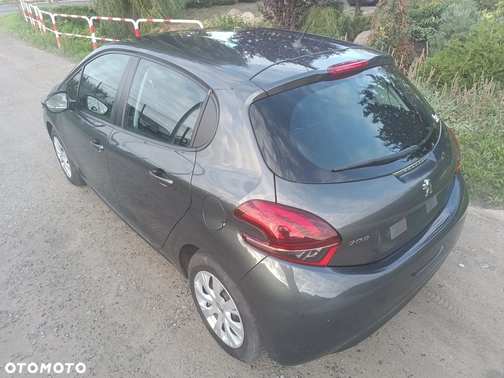 Peugeot 208 - 7
