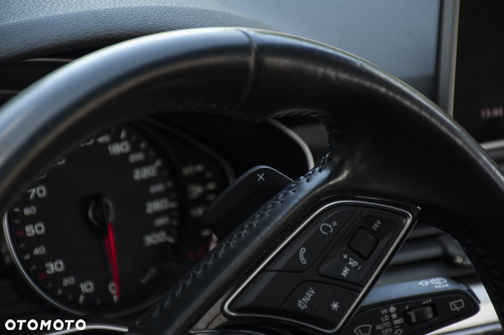 Audi A4 Avant 2.0 TDI ultra S tronic sport - 28