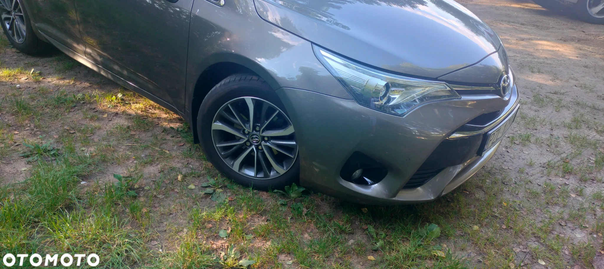 Toyota Avensis - 5