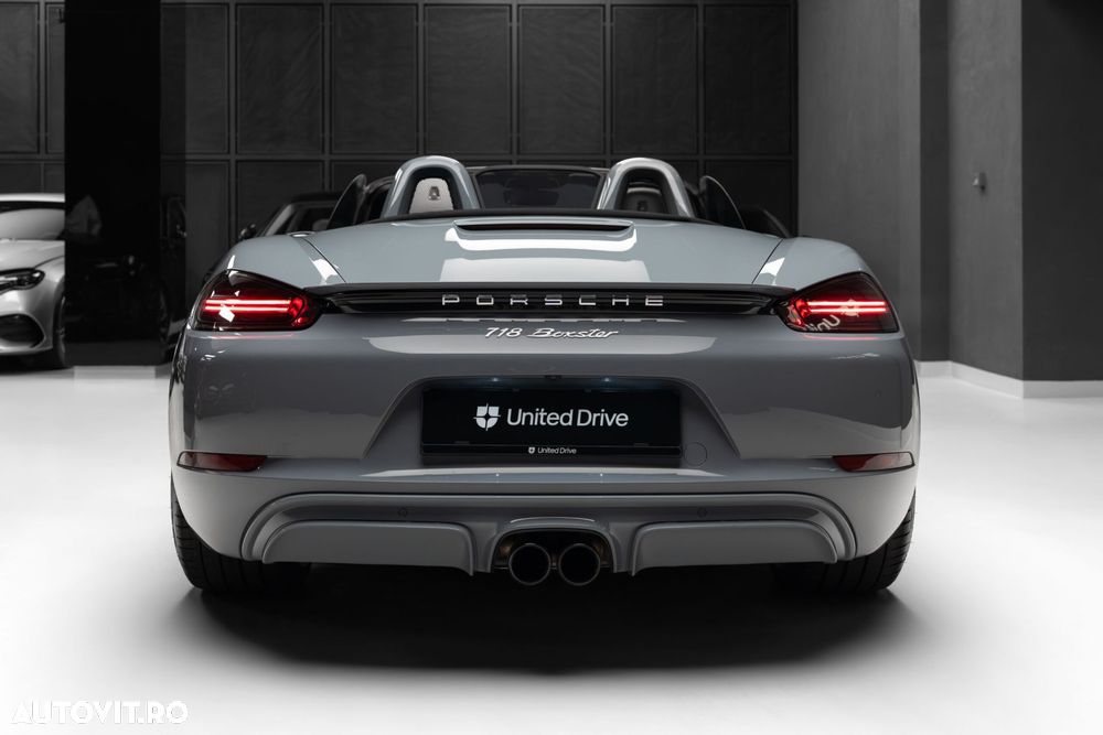Porsche Boxster - 30