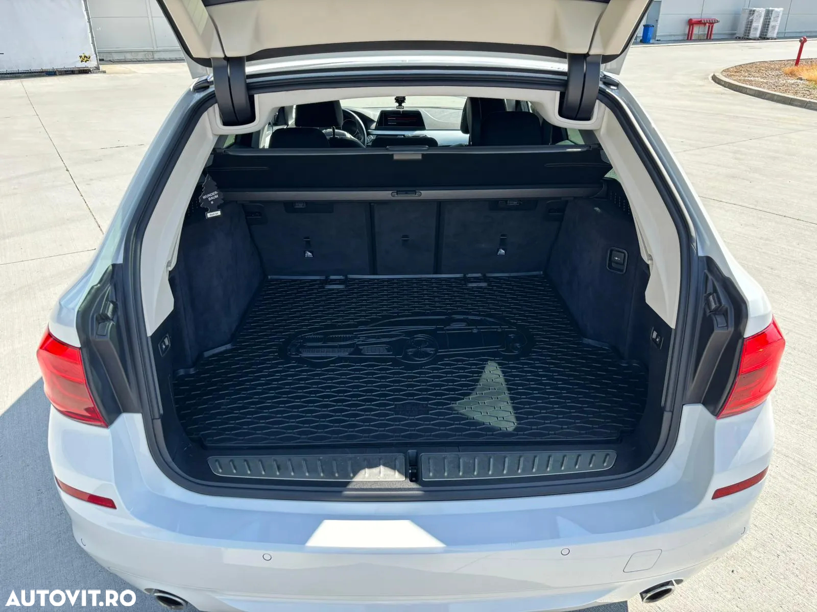 BMW Seria 5 520d AT - 7