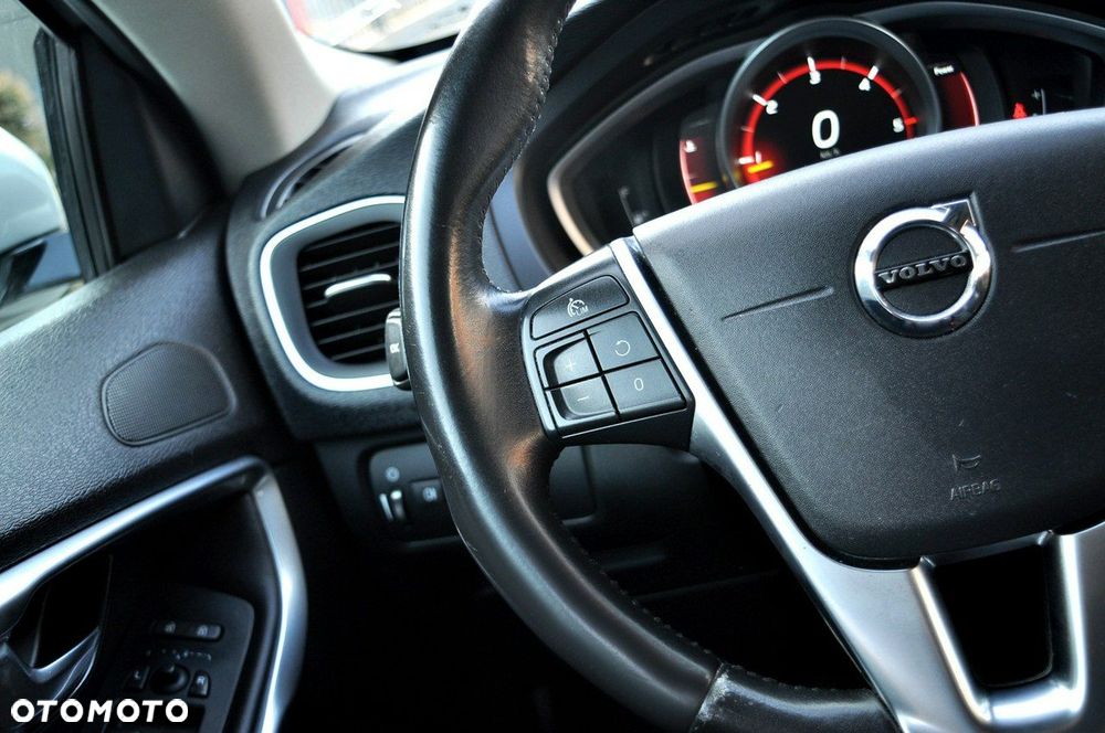 Volvo V40 D2 Drive-E Ocean Race - 26