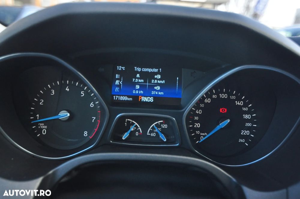 Ford Focus 1.5 EcoBoost Start-Stopp-System Aut. TITANIUM - 20