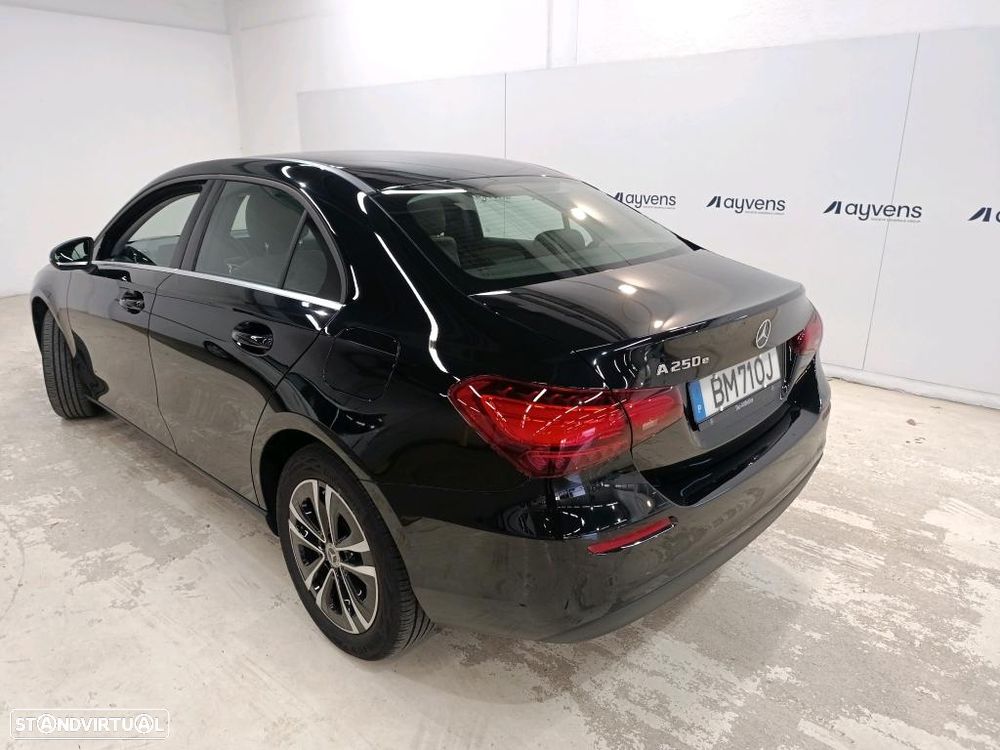 Mercedes-Benz A 250 Limousine e - 2