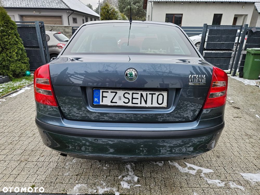 Skoda Octavia 1.6 FSI Ambiente - 7