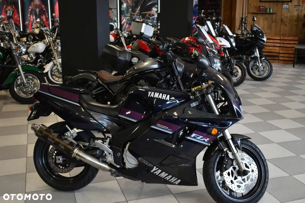 Yamaha FZR - 40