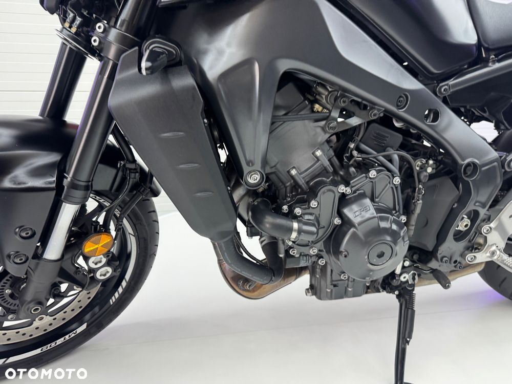 Yamaha MT - 17