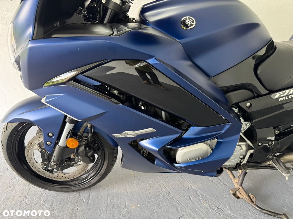 Yamaha FJR - 35