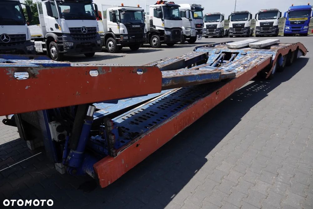 Nooteboom VS-MONT/ VSAT11 / NACZEPA LAWETA / NISKOPODWOZIOWA / 17 M / PODEST HYDRAULICZNY / WCIĄGARKA / SAF - 11