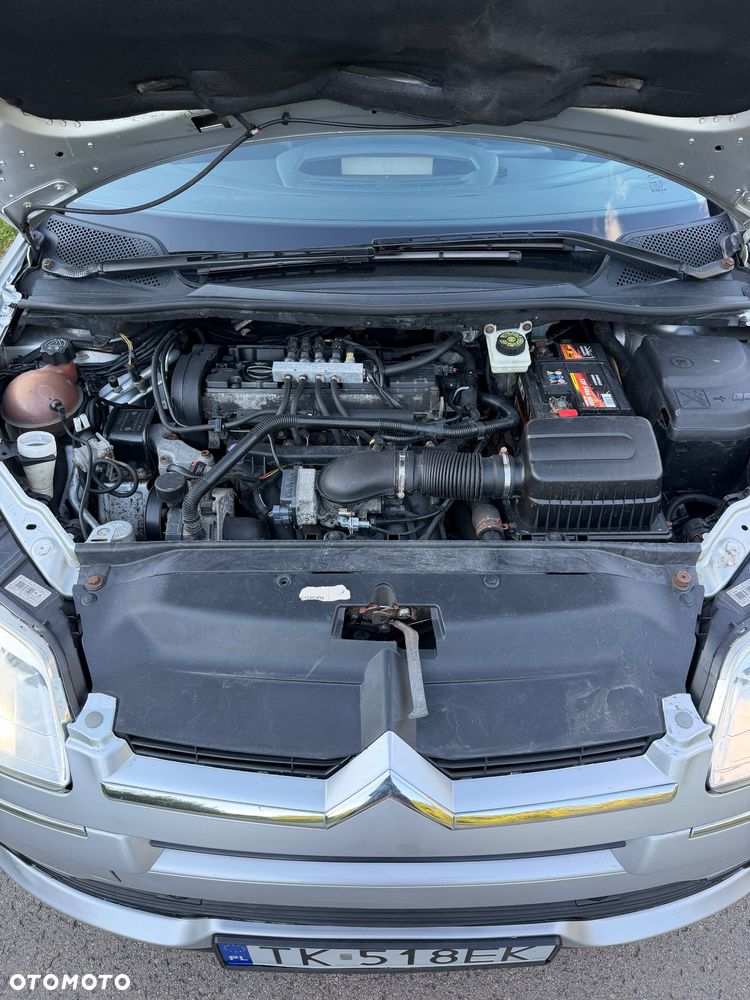 Citroën C4 2.0 16V Exclusive - 10
