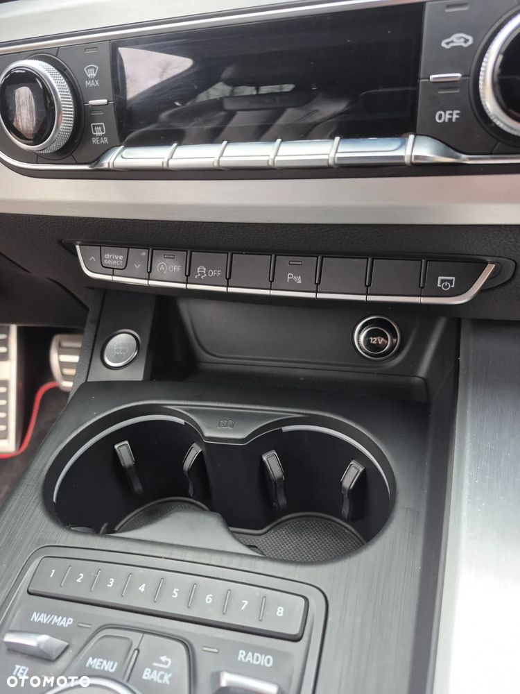 Audi A4 Avant 2.0 TDI S tronic quattro - 8