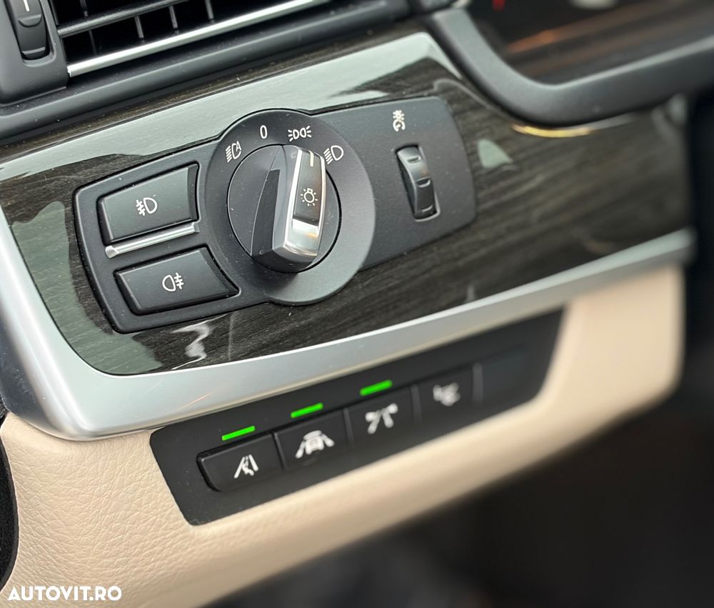 BMW Seria 5 520d Aut. Luxury Line - 21