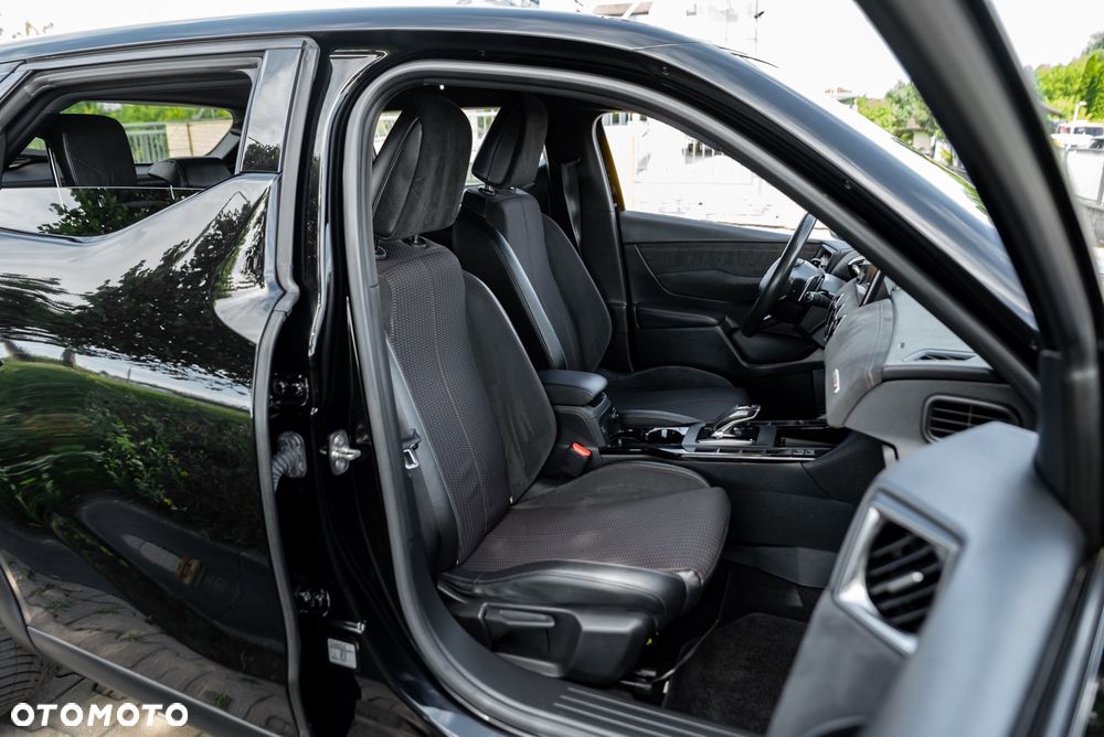 DS Automobiles DS 3 Crossback 1.2 PureTech Performance Line + - 22