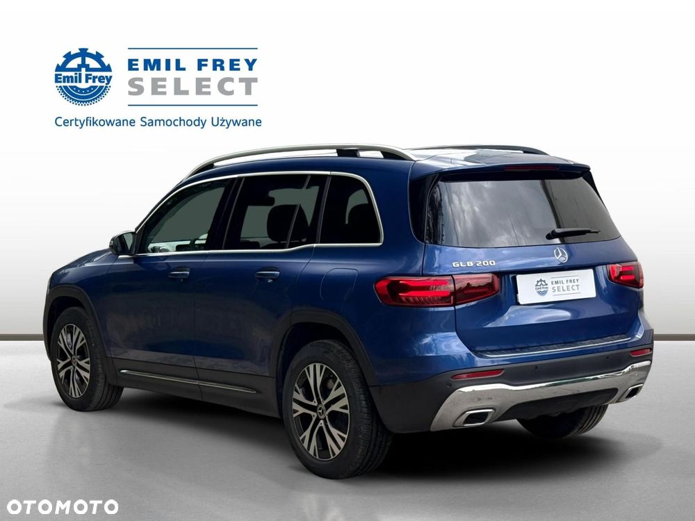 Mercedes-Benz GLB - 4
