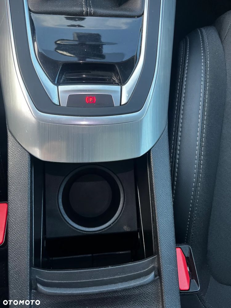 Peugeot 308 BlueHDi FAP 130 Stop & Start Allure Pack - 28