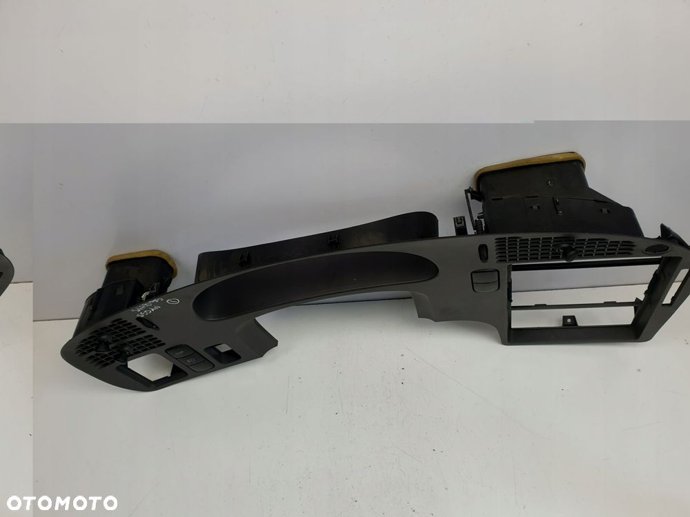 Saab 9-5 lift RAMKA OSŁONY LICZNIKA 4600672 - 2