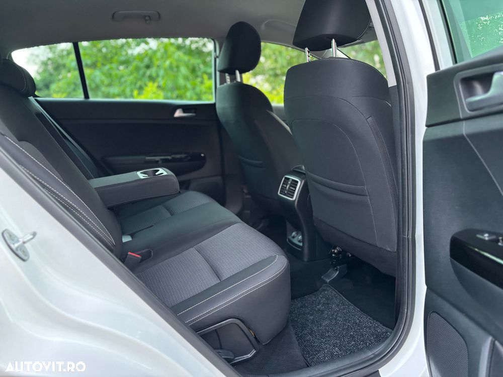 Kia Sportage 1.6 DSL 7DCT HP 4x2 Style - 12
