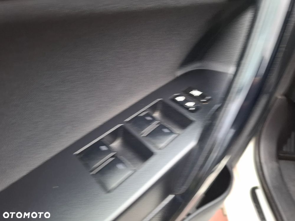 Toyota Auris 1.8 VVT-i Hybrid Automatik Edition S+ - 17