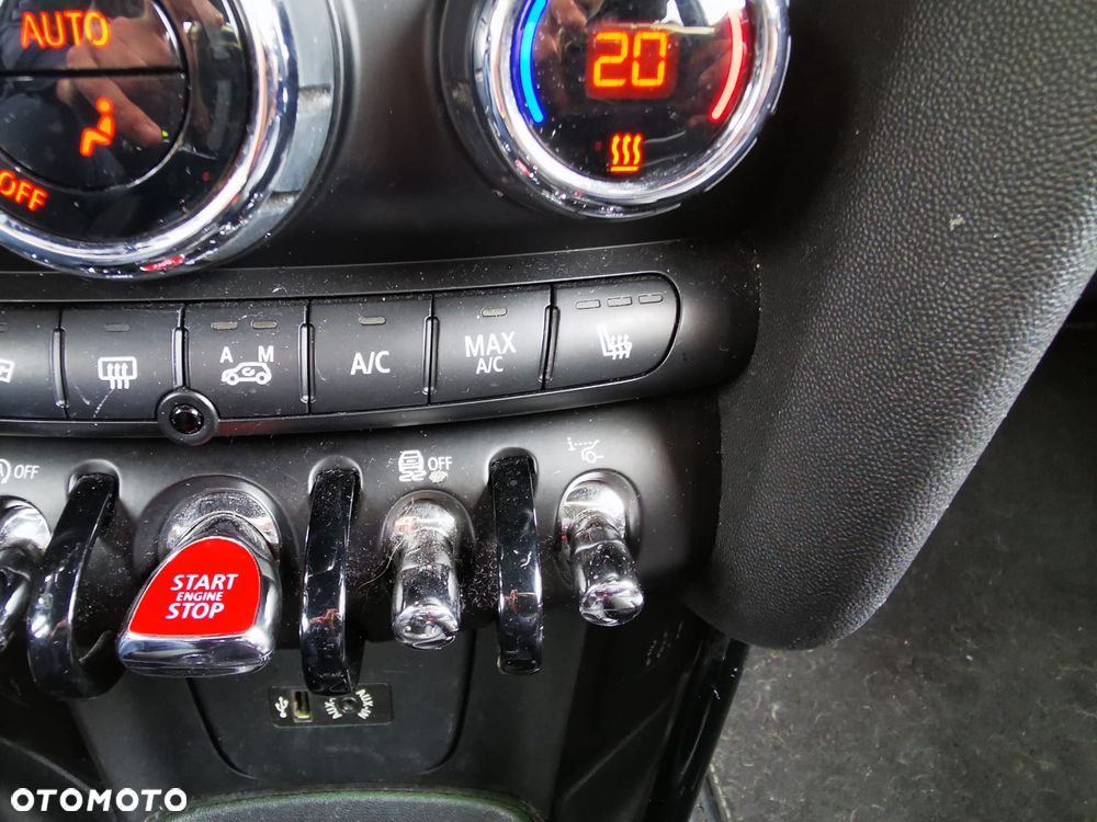 MINI Cooper Standard - 35