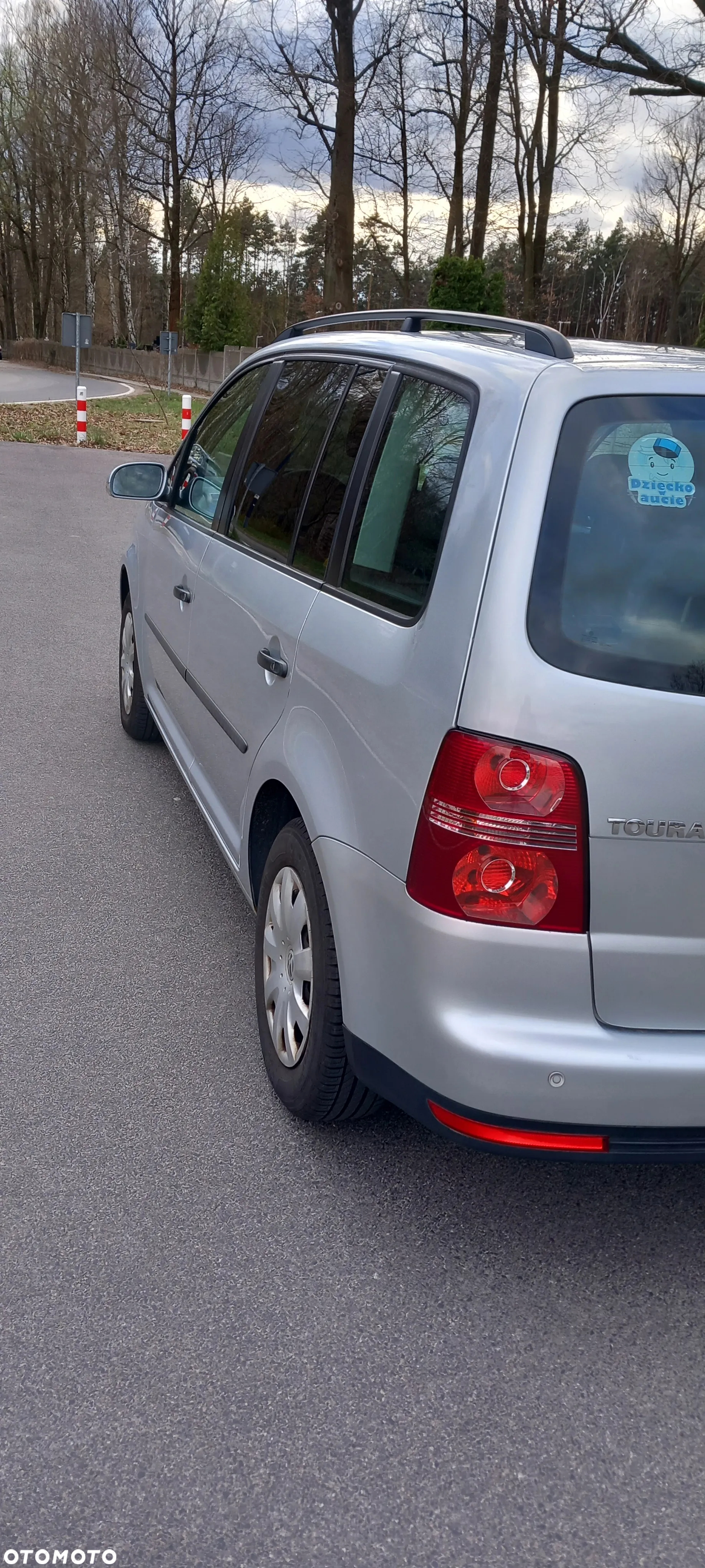 Volkswagen Touran 1.6 Conceptline - 7