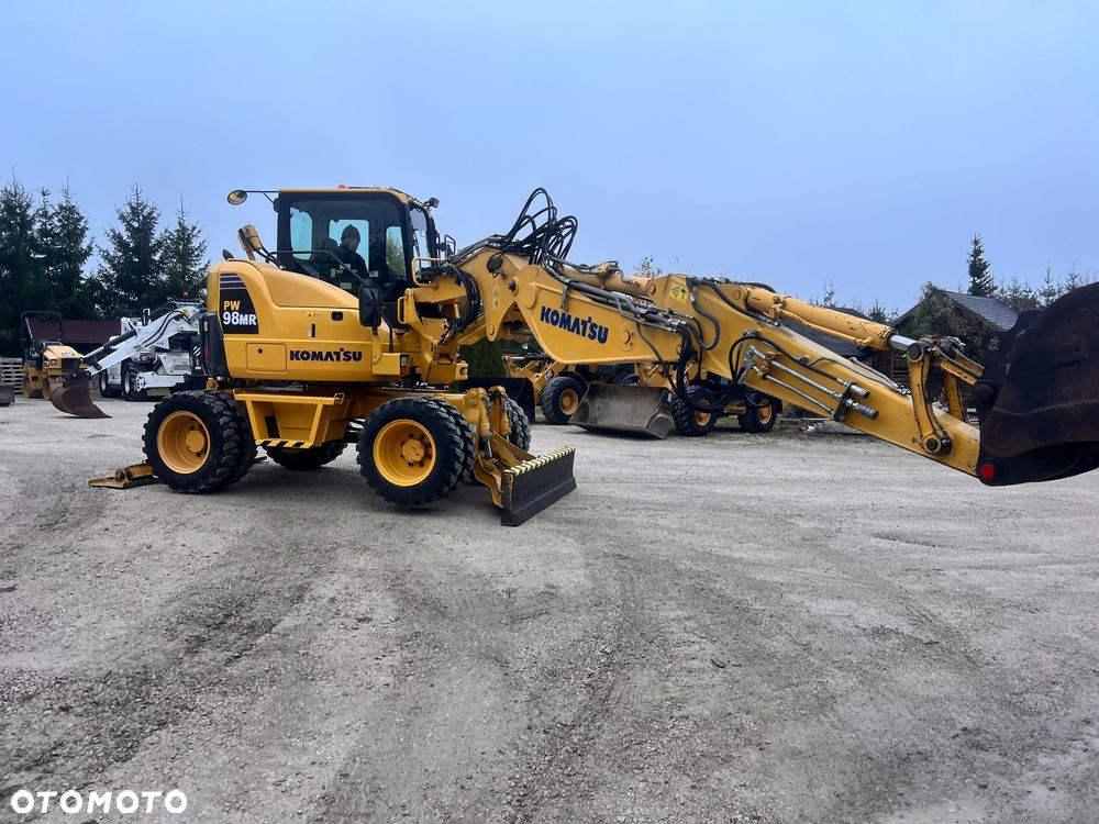 Komatsu Koparka kołowa KOMATU PW98MR-8 10ton 4x4x4 ośki skrętne Ramię 3x łamane BEZ DPF i ADBLUE 4 cyl dodatkowe wyjścia hydr Pług Podpory  2012 szybka zwinna Prosto z importu 1 właściciel Cat TEREX Liebherr Wacker Pw 98 Mr 8 11 - 26
