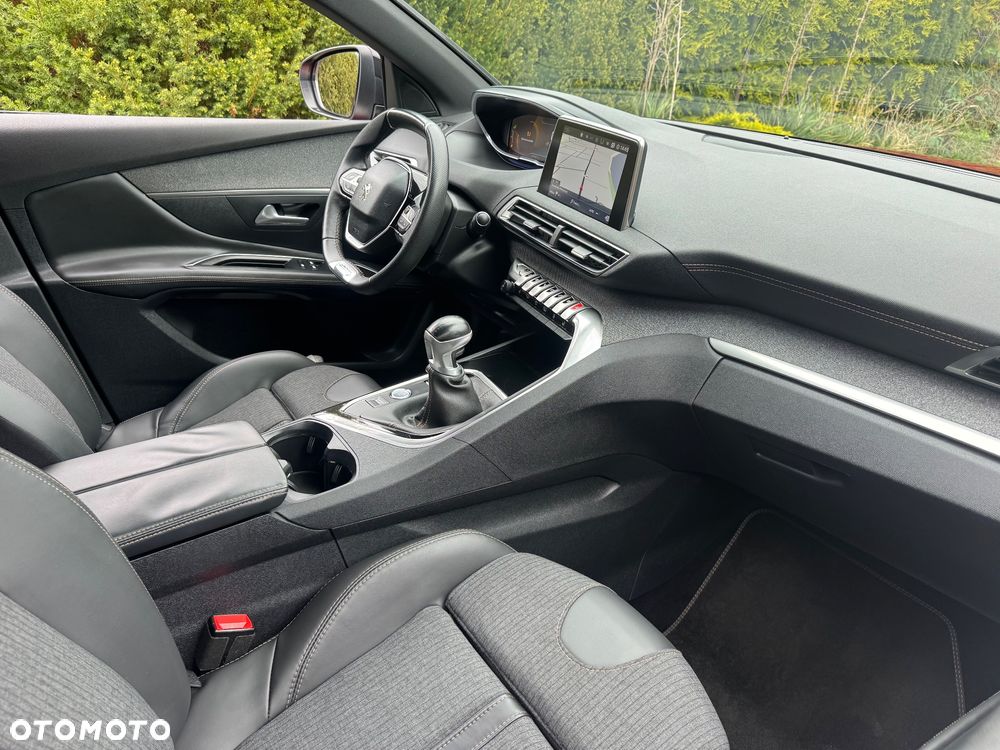 Peugeot 3008 HDi FAP 150 Platinum - 32