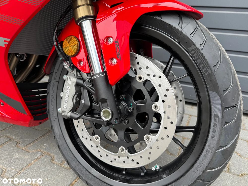 QJMOTOR SRK 800RR - 7