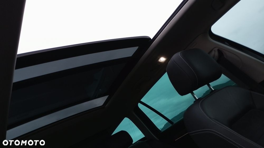 Volkswagen Passat 2.0 TDI 4Mot Elegance DSG - 17