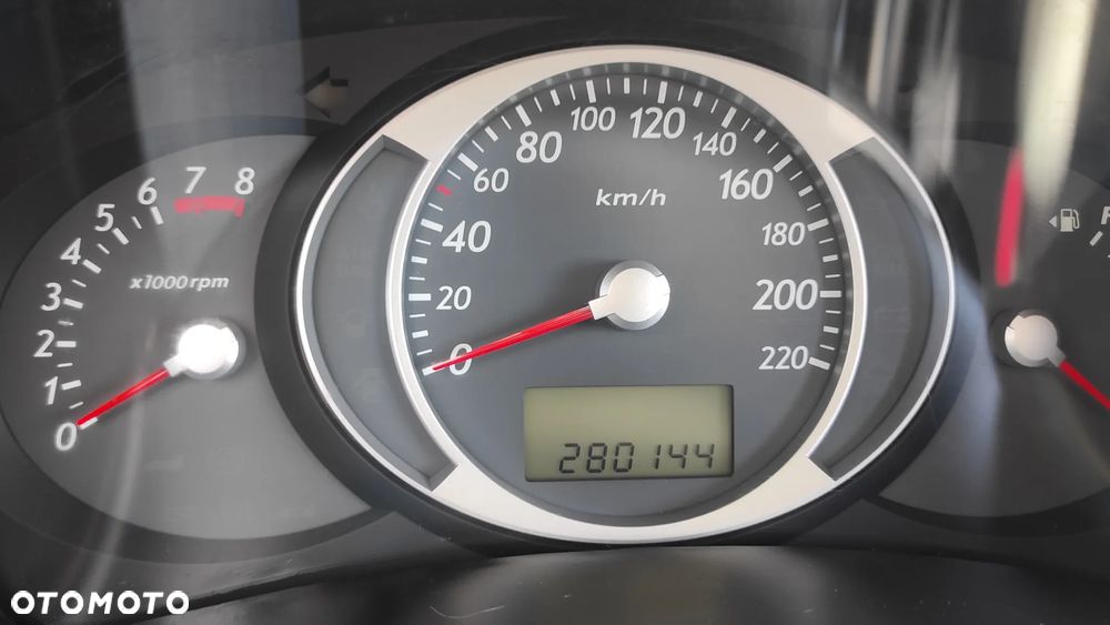 Hyundai Tucson 2.0 Comfort 2WD - 21
