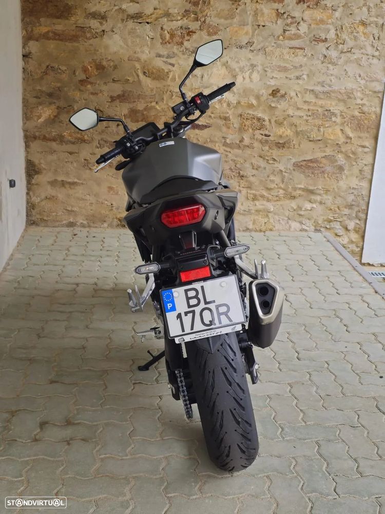Honda CB Hornet - 4
