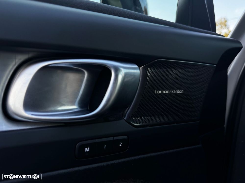 Volvo XC 40 1.5 T2 Plus Dark Auto - 18