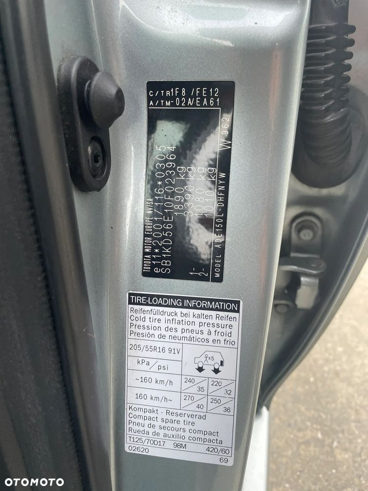 Toyota Auris 2.0 D-4D - 15