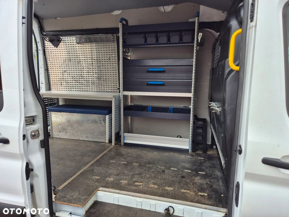 Ford Transit - 20