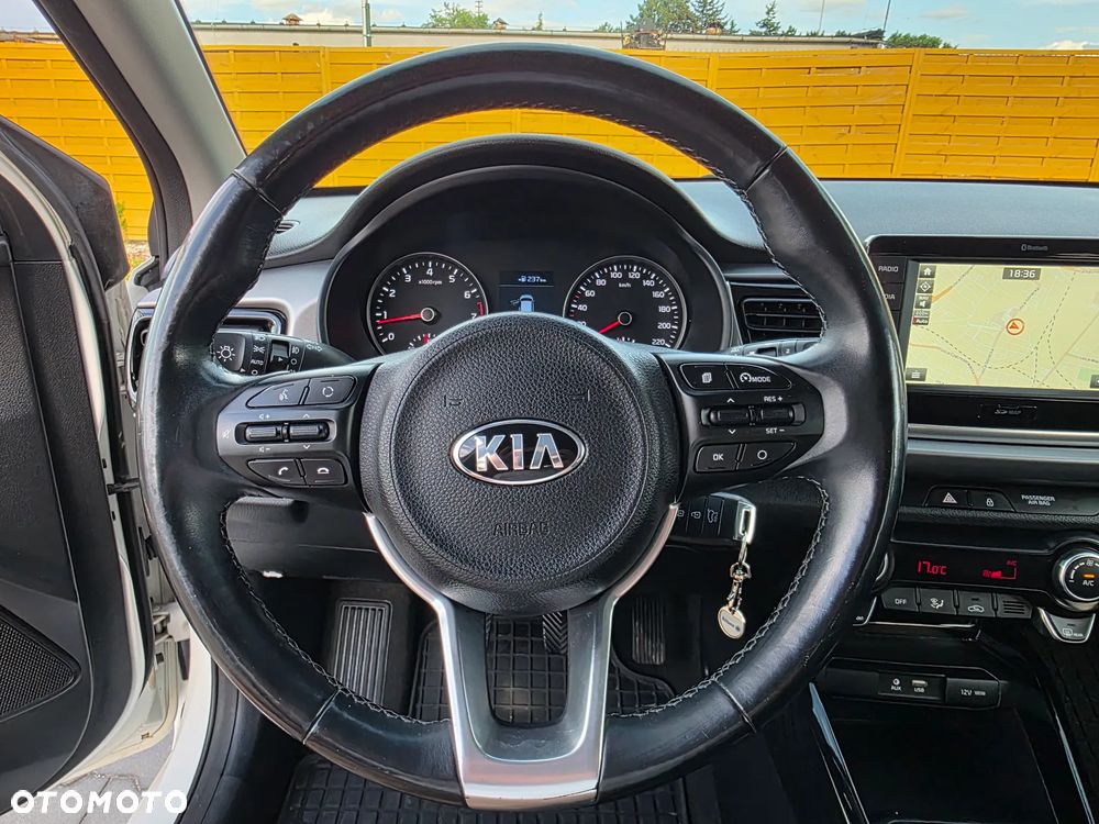 Kia Rio 1.4 L - 22