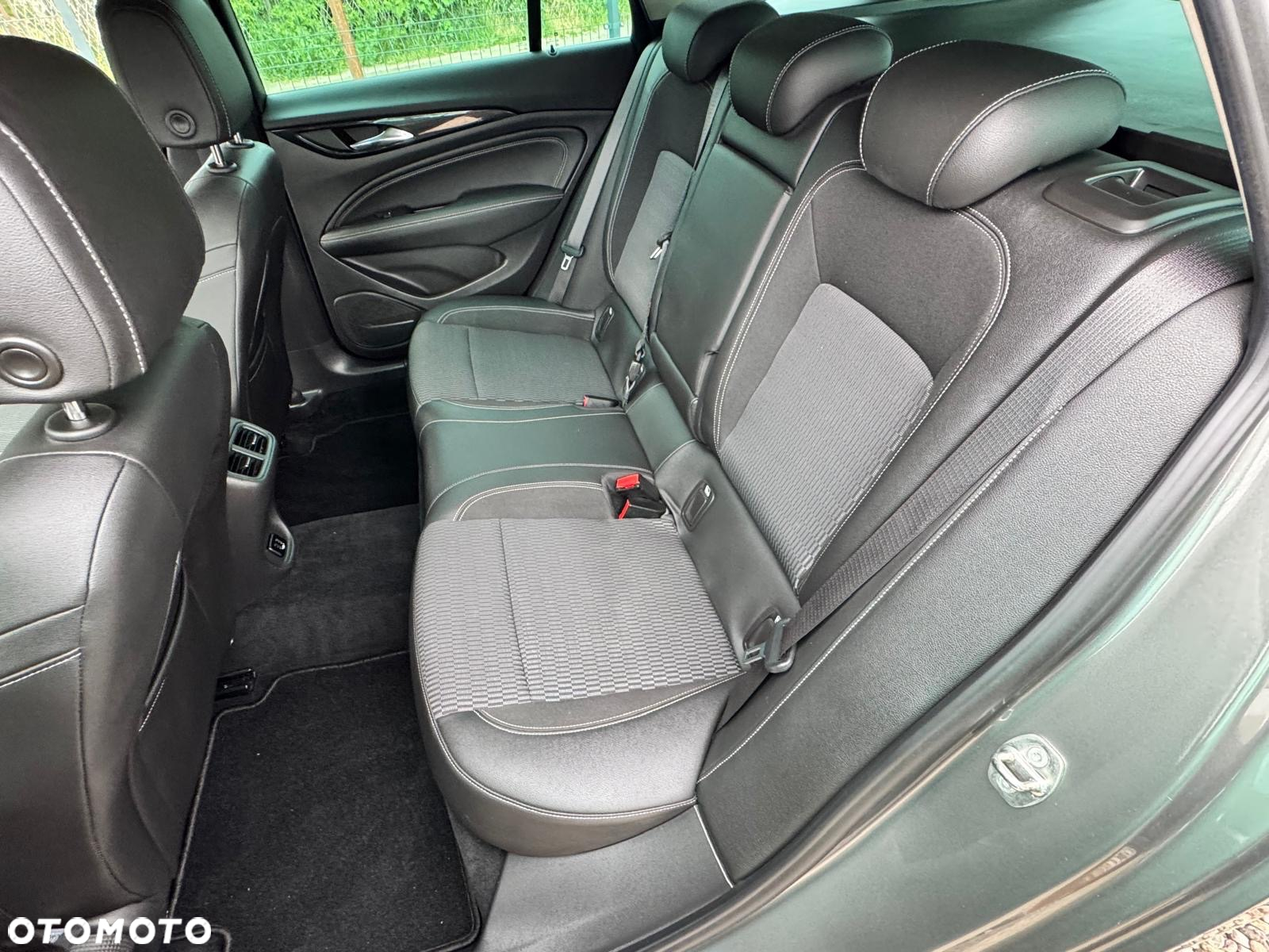 Opel Insignia 2.0 CDTI automatik Business Innovation - 24