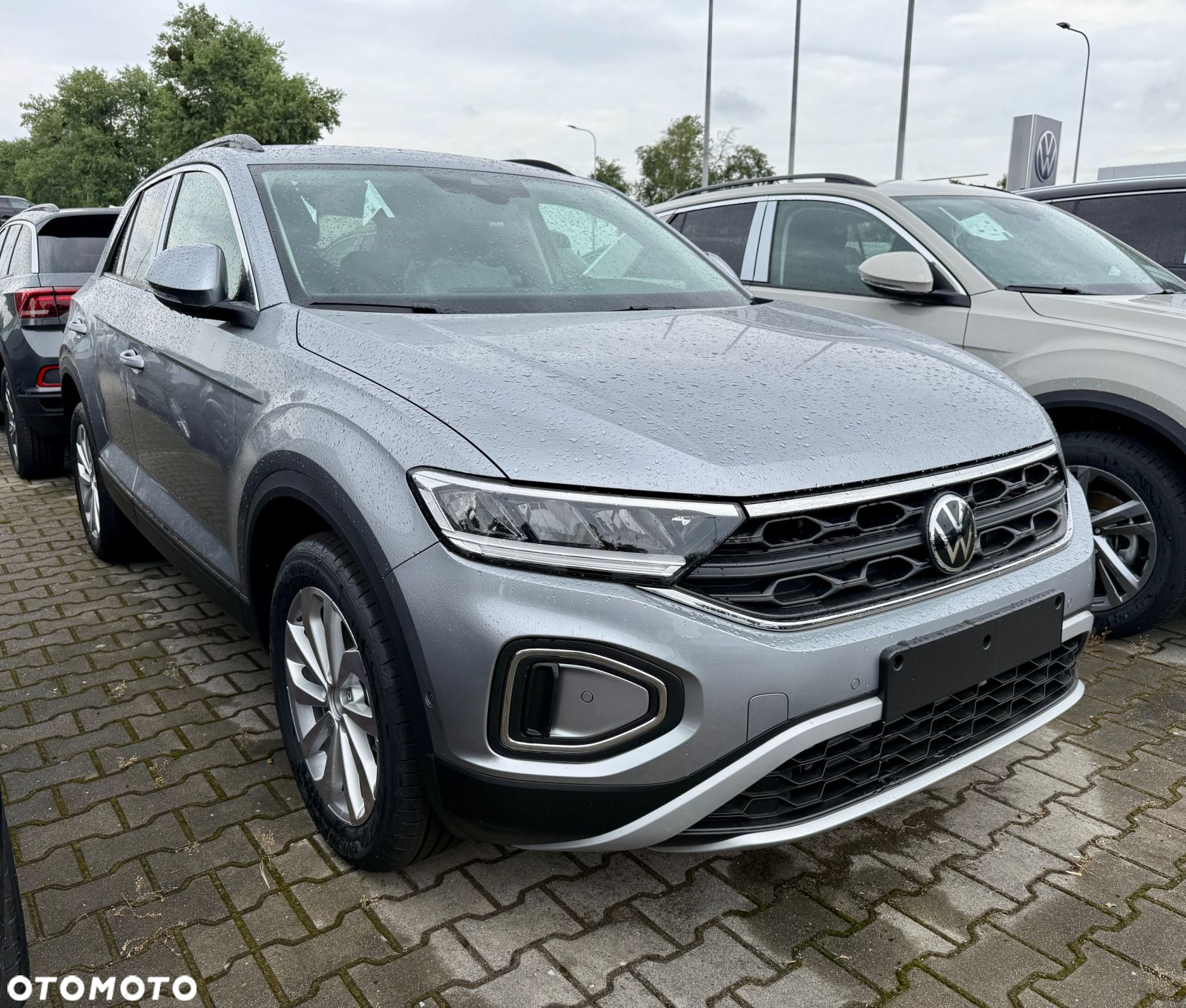 Volkswagen T-Roc 1.5 TSI Life Plus - 4