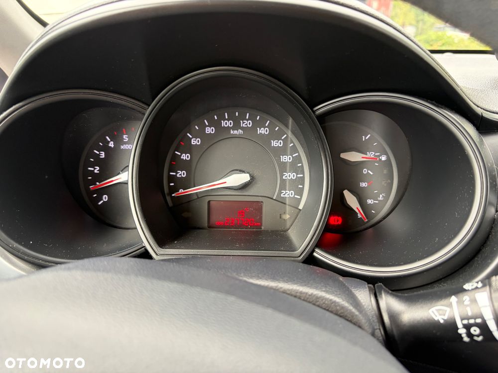 Kia Rio 1.1 crdi M - 7