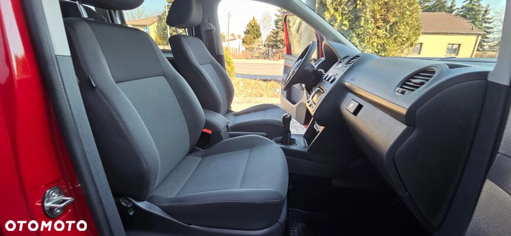 Volkswagen Caddy 1.6 (7-Si.) Edition 30 - 32