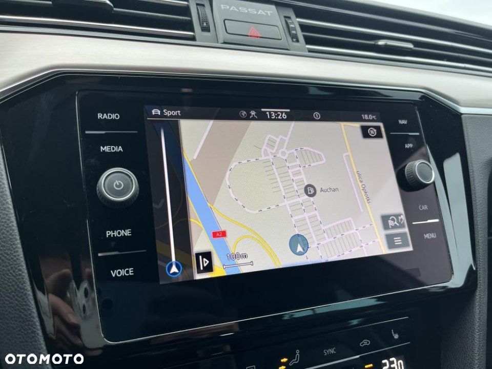 Volkswagen Passat - 31