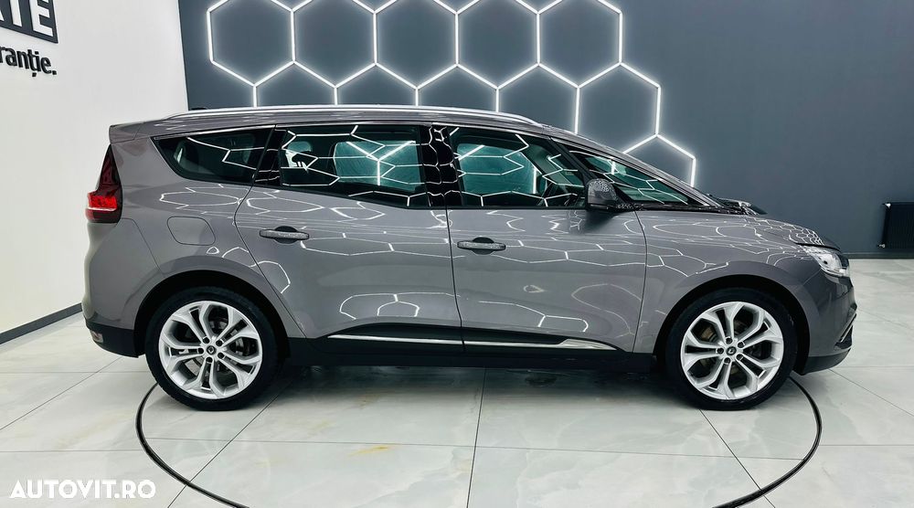 Renault Scenic BLUE dCi 120 BUSINESS EDITION - 31