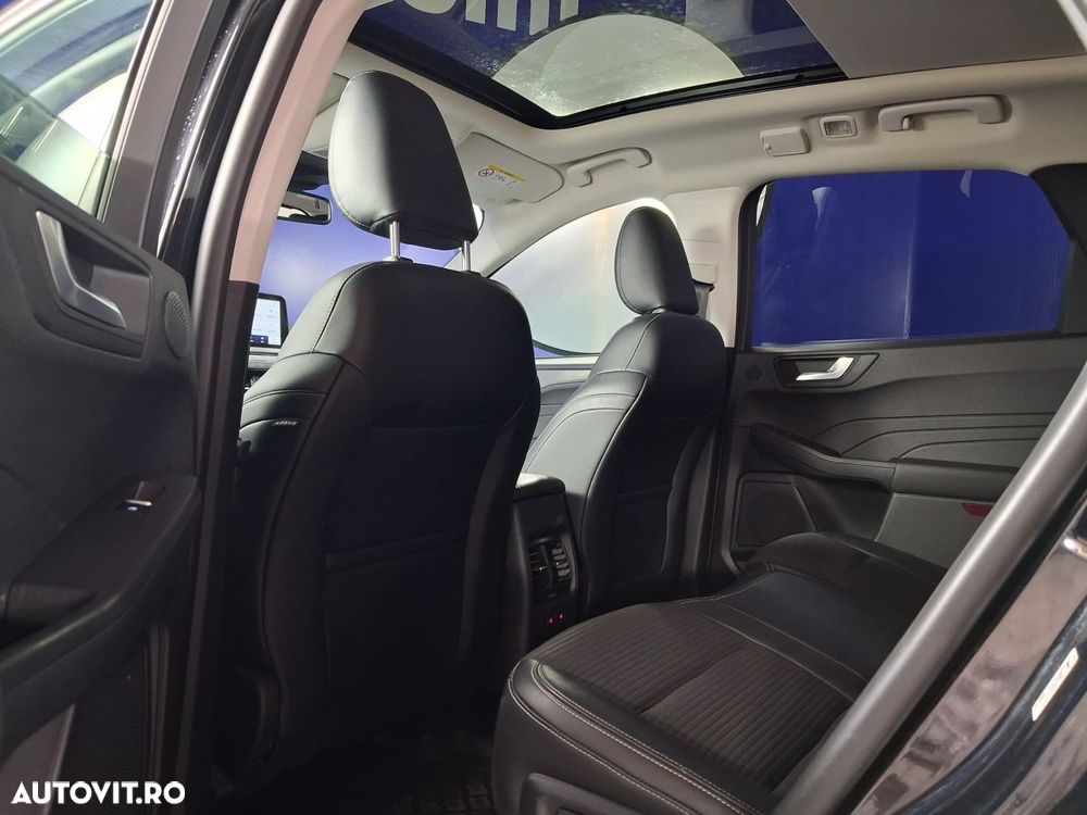 Ford Kuga - 27