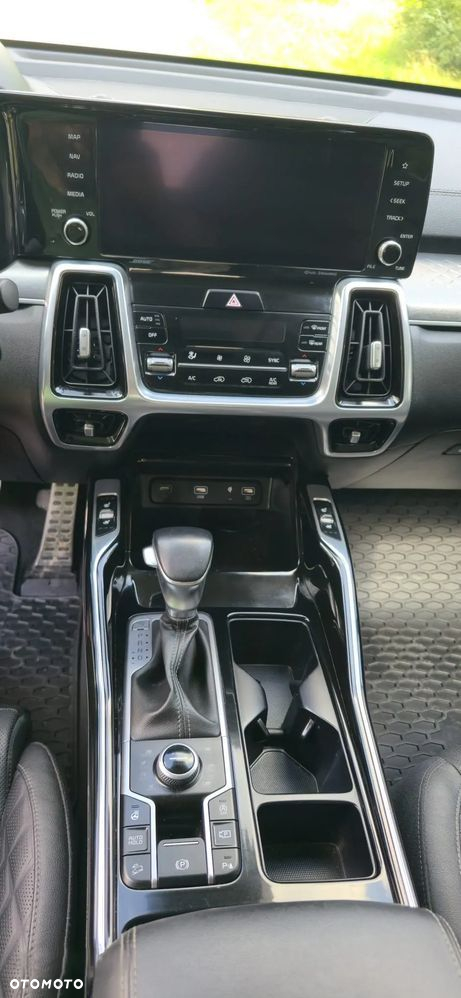 Kia Sorento - 29
